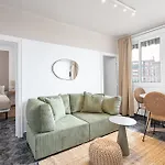 3 Bdr In Cornella 5 Mins Form The Metro * 科尔内拉德罗布雷加特