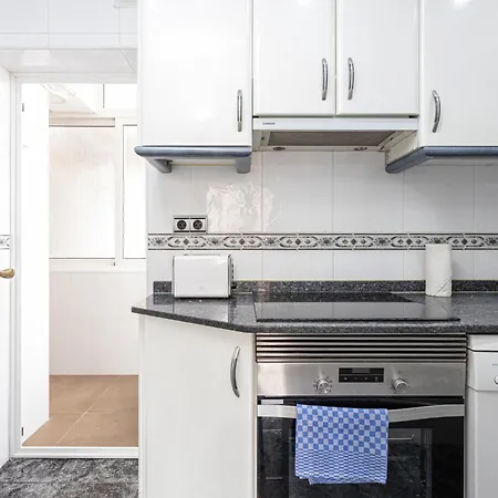 3 Bdr In Cornella 5 Mins Form The Metro * Cornellà de Llobregat