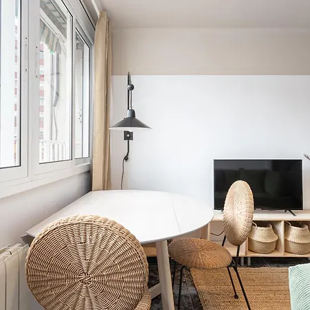 3 Bdr In Cornella 5 Mins Form The Metro Apartman Cornellà de Llobregat