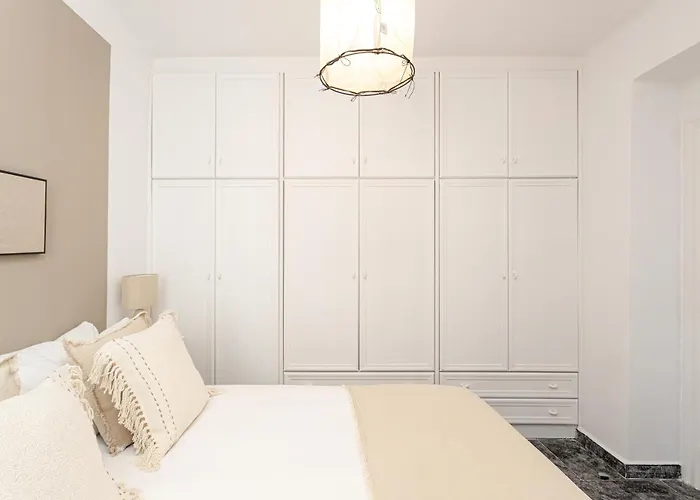 Appartement 3 Bdr In Cornella 5 Mins Form The Metro