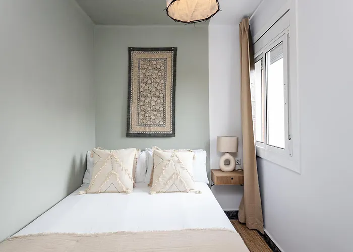 Appartement 3 Bdr In Cornella 5 Mins Form The Metro