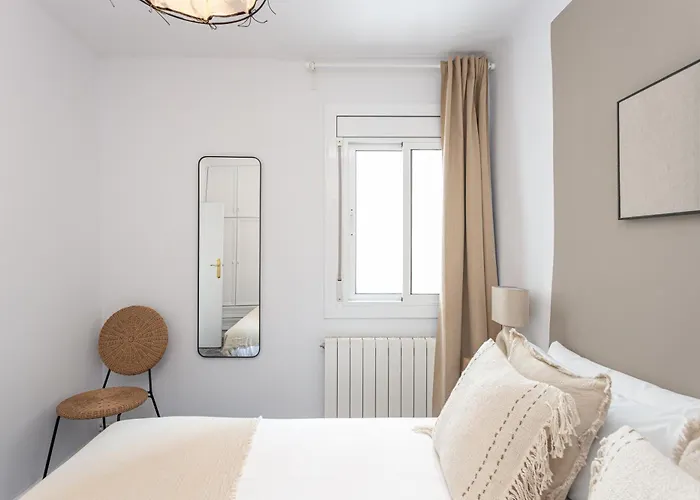 Appartement 3 Bdr In Cornella 5 Mins Form The Metro *