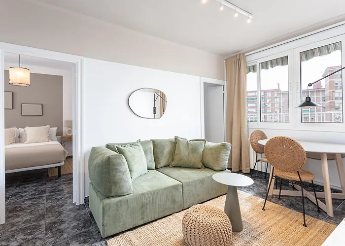 3 Bdr In Cornella 5 Mins Form The Metro * Cornellà de Llobregat