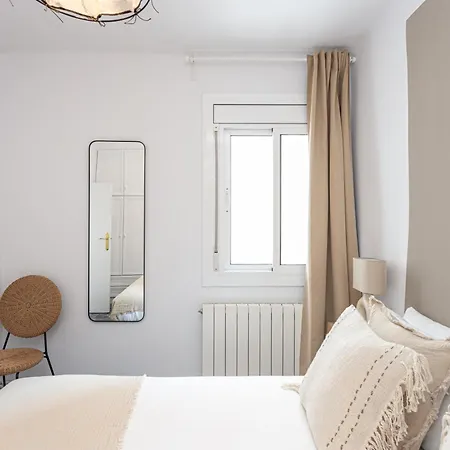 Apartment 3 Bdr In Cornella 5 Mins Form The Metro *
