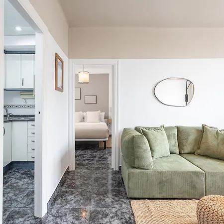 Apartment 3 Bdr In Cornella 5 Mins Form The Metro *
