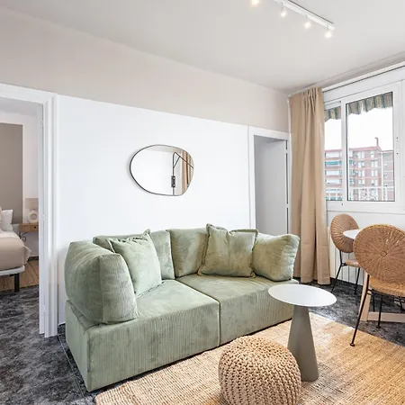 3 Bdr In Cornella 5 Mins Form The Metro * Cornellà de Llobregat